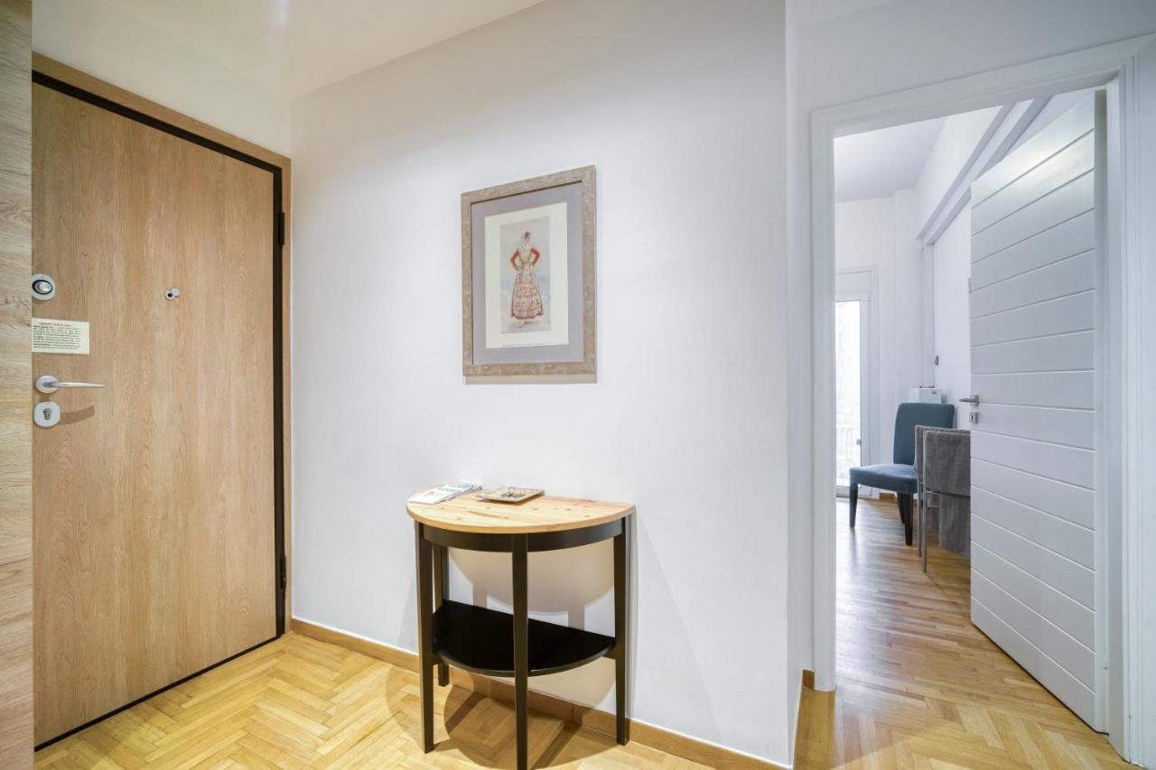 Delightful Stylish Two Bedroom Condo In Hip Area Of Central أثينا المظهر الخارجي الصورة