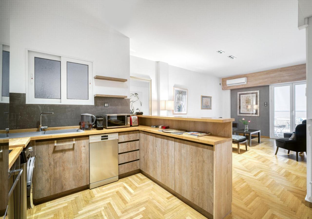 Delightful Stylish Two Bedroom Condo In Hip Area Of Central أثينا المظهر الخارجي الصورة